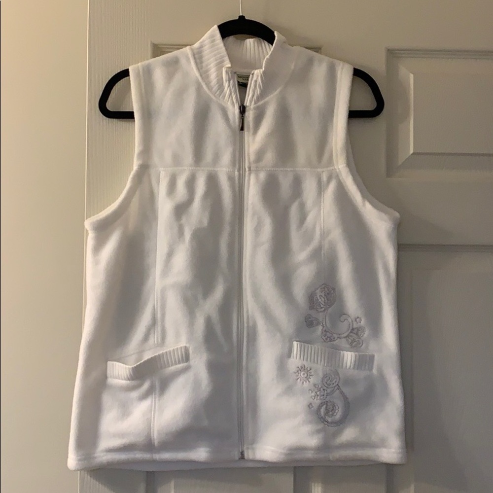 Snow White sleeveless top
